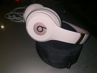 Beats by Dre rose gold