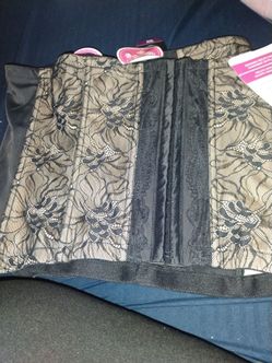 Waist trainer shapes size 3XL