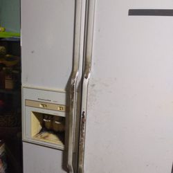 Kitchen Aid Freezer And Fridge 