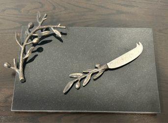 Michael Aram Olive Branch Cheese Board & Knife Set (Brand New in Box)