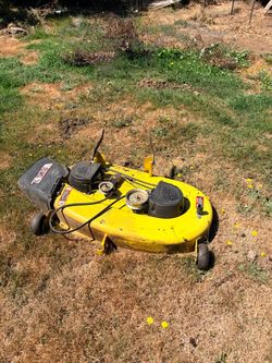 JOHN DEERE 42 inch lawn mower deck (d110)