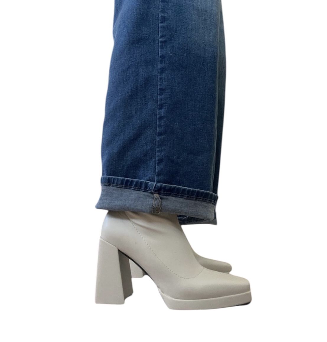 NASTY GAL white square toe platform boots 🤍