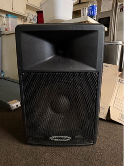 American Audio DLS15P 15in 2-Way Powered Speaker