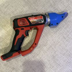 Milwaukee 14 Gauge Double Cuts 
