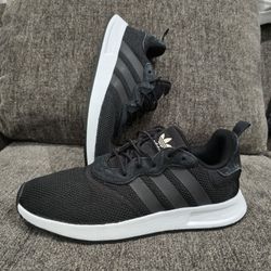 Adidas Shoes Size 9 Y Medio Man 