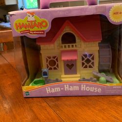 Vintage 2002 Hamtaro Ham-Ham House