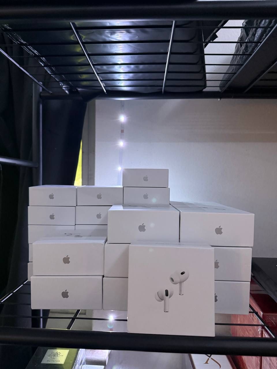 Apple AirPod Gen 4 And AirPod 4