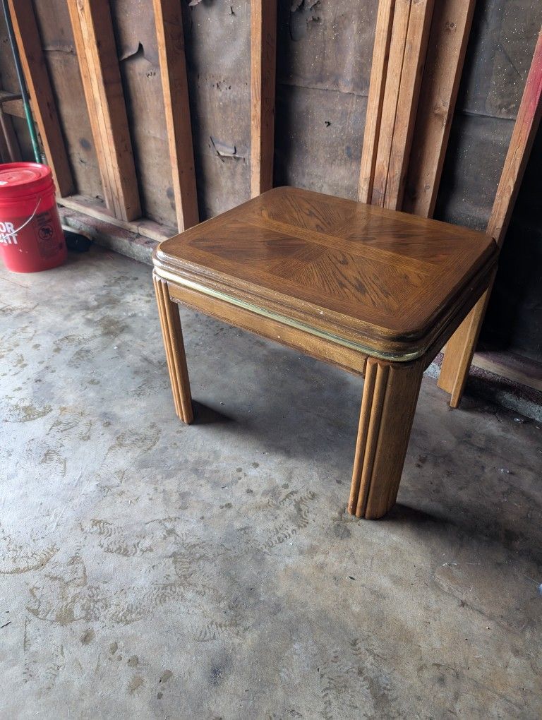 End Table FREE pIckup San Marcos 