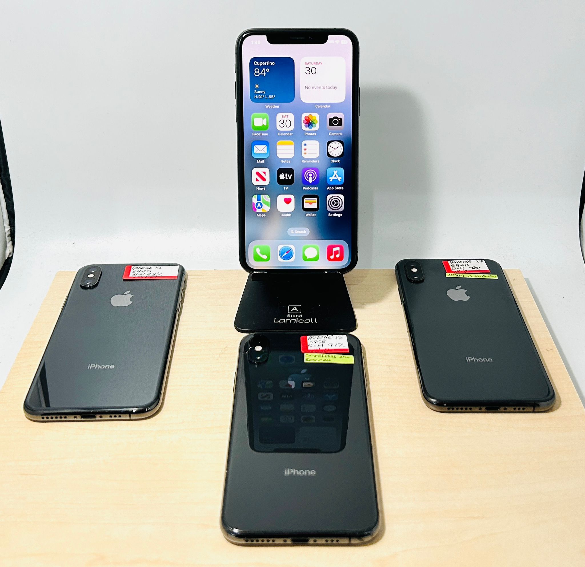 Apple Iphone XS 64GB Unlocked Fully Functional ON SALE @TechStreet $160 Each