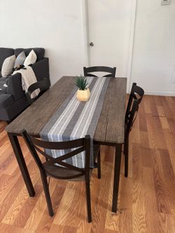 Bedroom set + dinner table and chairs