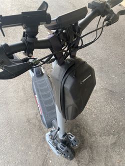 Circooter Raptor Pro 1600 Watt Dual Motor Standing Scooter