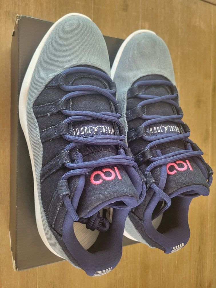 Jordan 11 No Denim Size 8.5