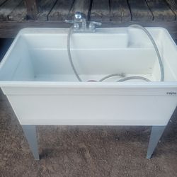 Elm Mustee Laundry Tub 