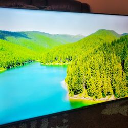 55" hisiense Google Android smart tv 4k basically new less than 6 months old great quality pic no scratch.  Still Have The Legs Come With Original Rem
