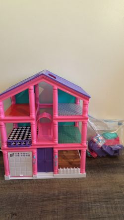 3-Story Dollhouse Playset