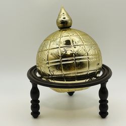 Vintage Avon A Man’s World Gold Globe After Shave Bottle 1970's Empty