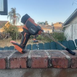 RIDGID 18V Cordless 10 oz. Caulk Gun and Adhesive Gun, model R84044B