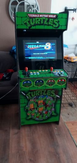 CUSTOM ARCADE