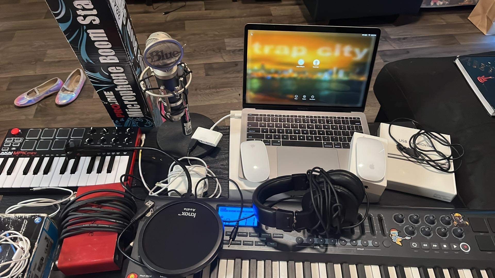 MacBook Pro With Music Equipment (studio)
