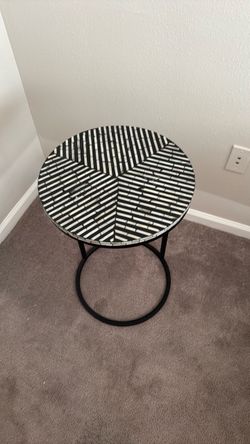 End table