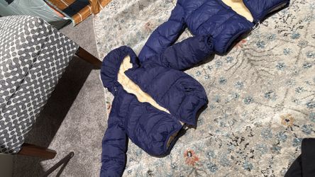 Warm sweatshirts 3t& 4t