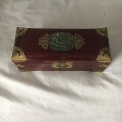 Jewelry box