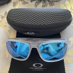 Sunglasses Oakley