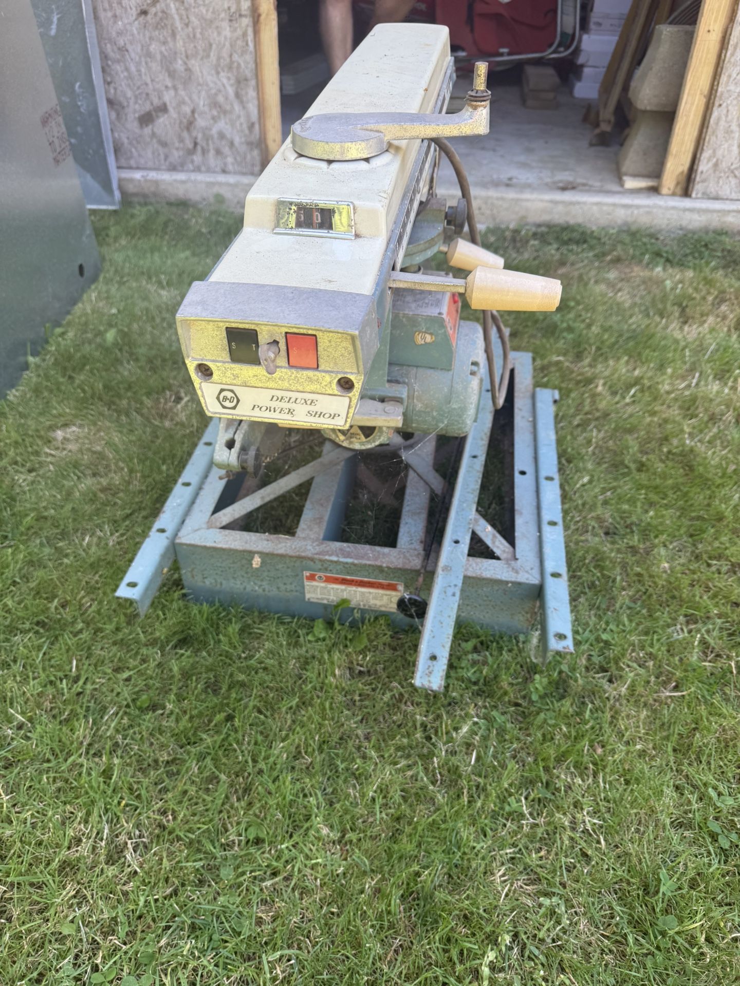 Black And Decker Saw