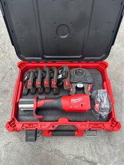 Milwaukee M18 18-Volt Lithium-Ion Brushless Cordless FORCE LOGIC Pro Press ProPress Tool Kit w/ 1/2 in. - 2 in. Jaws Kit ( 6x Jaws )  & PACKOUT  $2399