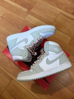 Jordan 1 Seafoam size 8 women