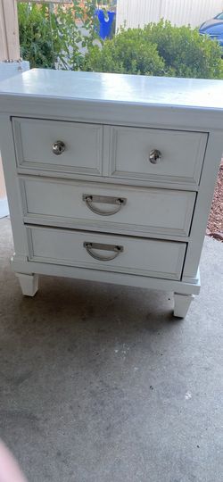 Small dresser give me a offer
