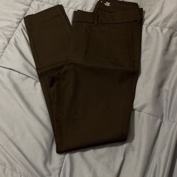 Old Navy High Rise Pixie Woman’s Pants Size 8