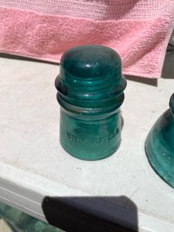 Glass insulators