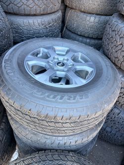 Ford Bronco Wheels OEM 17’s $950 set of 5