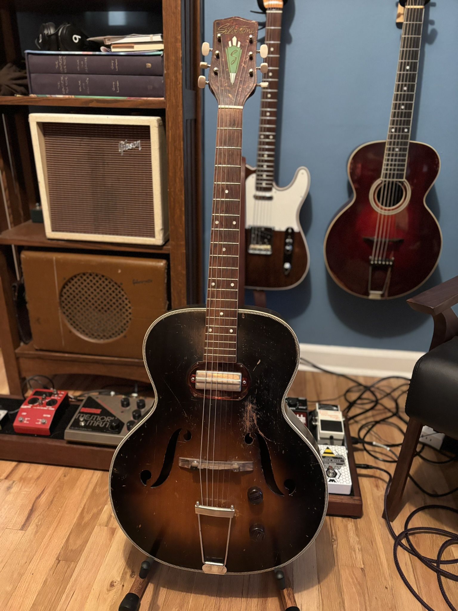Silvertone H51