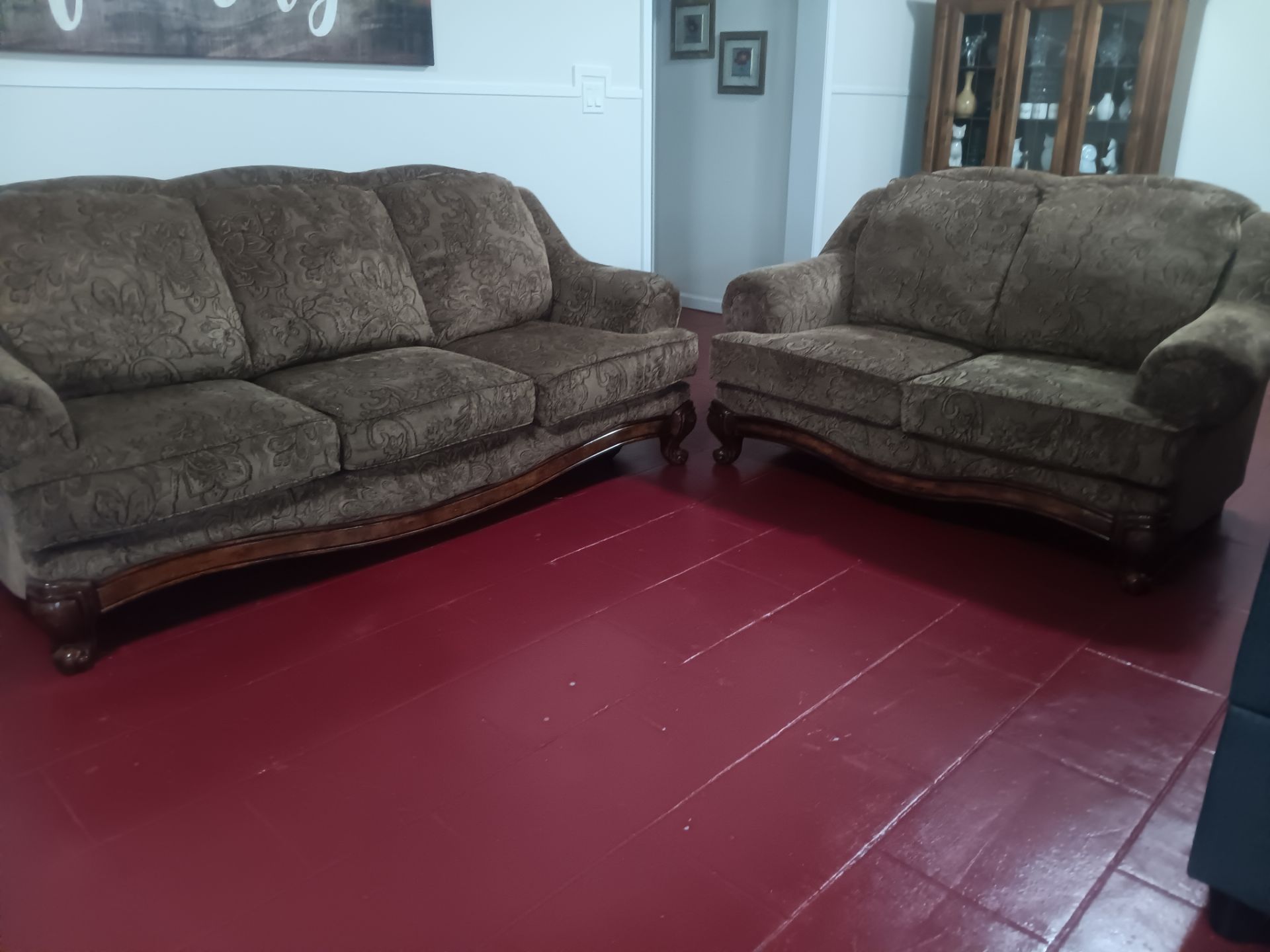 Matching Sofa and Loveseat (Free Delivery In Stockton)