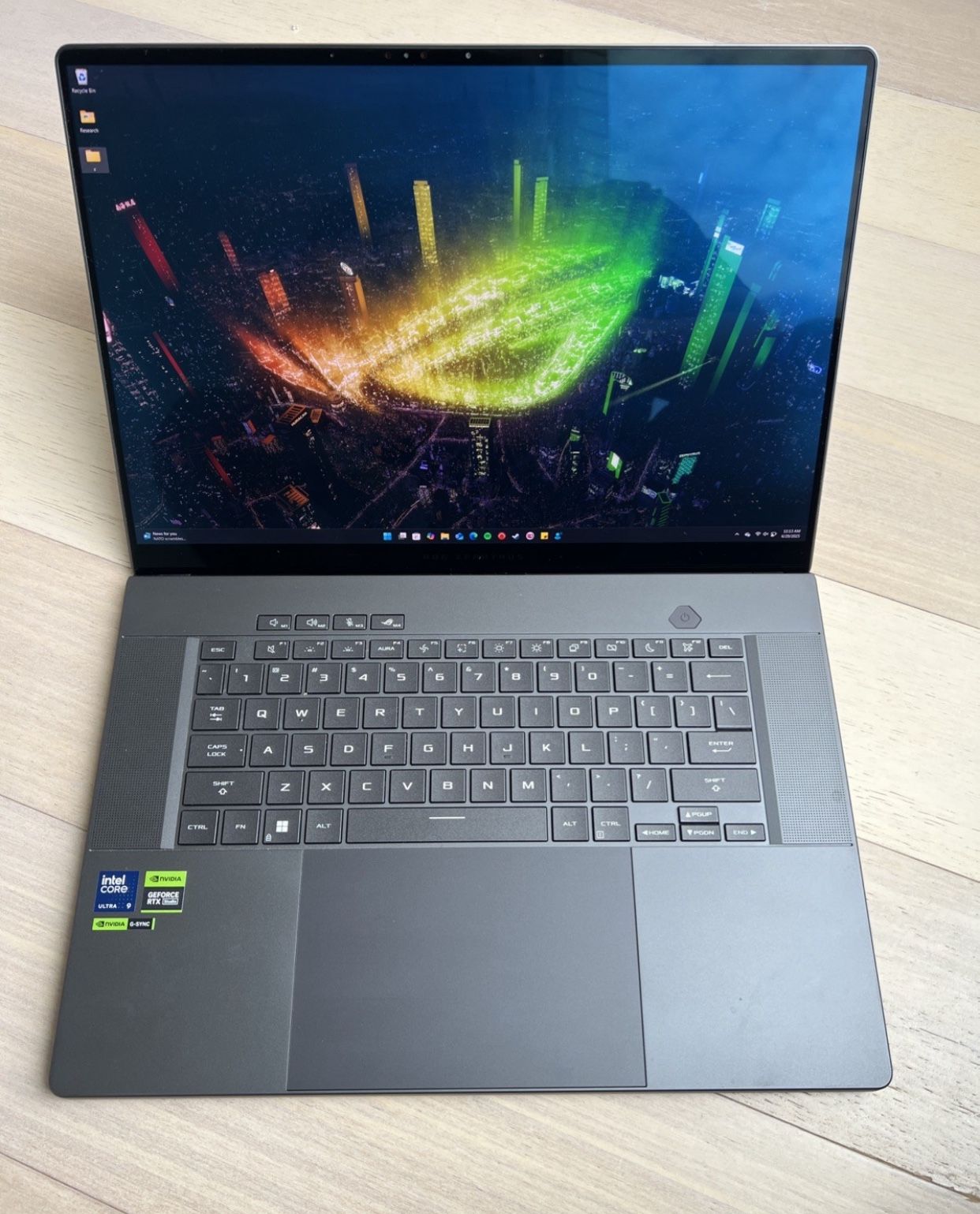 ASUS ROG Zephyrus G16 - Intel Ultra 9, RTX 4090, 240Hz, 32GB DDR5 RAM, 2TB SSD