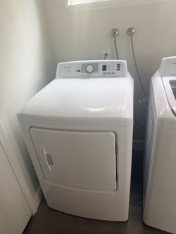 Insignia WASHER + DRYER