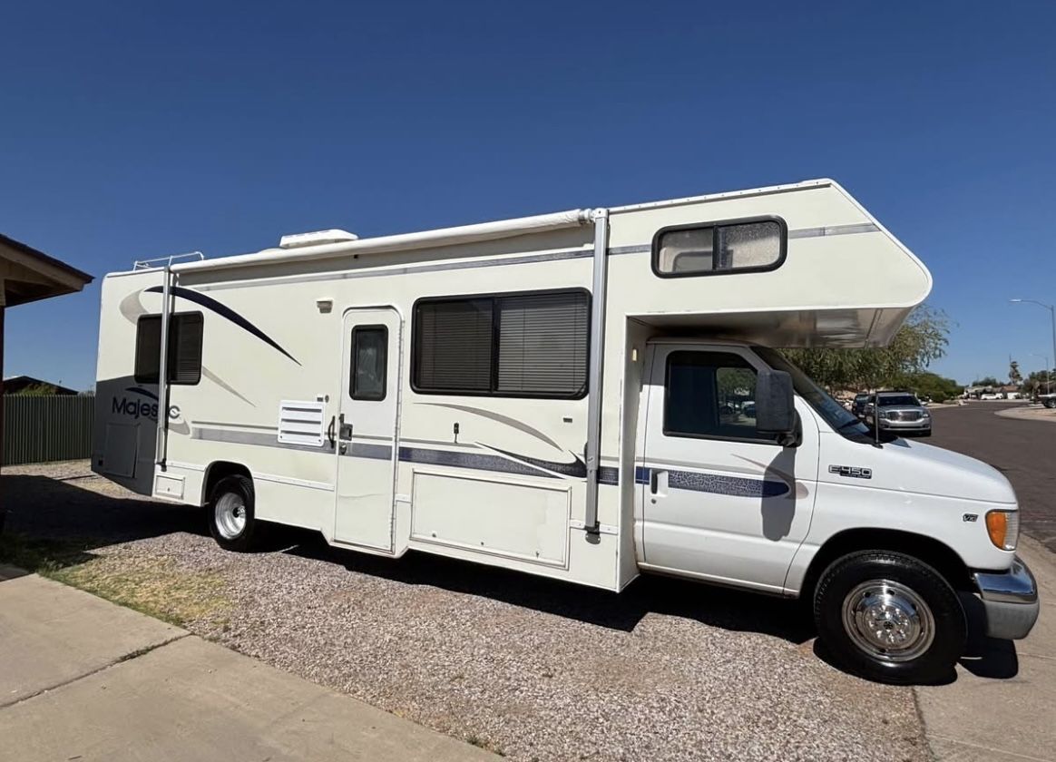 2002 Majestic Class C 26ft