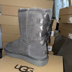 UGGS