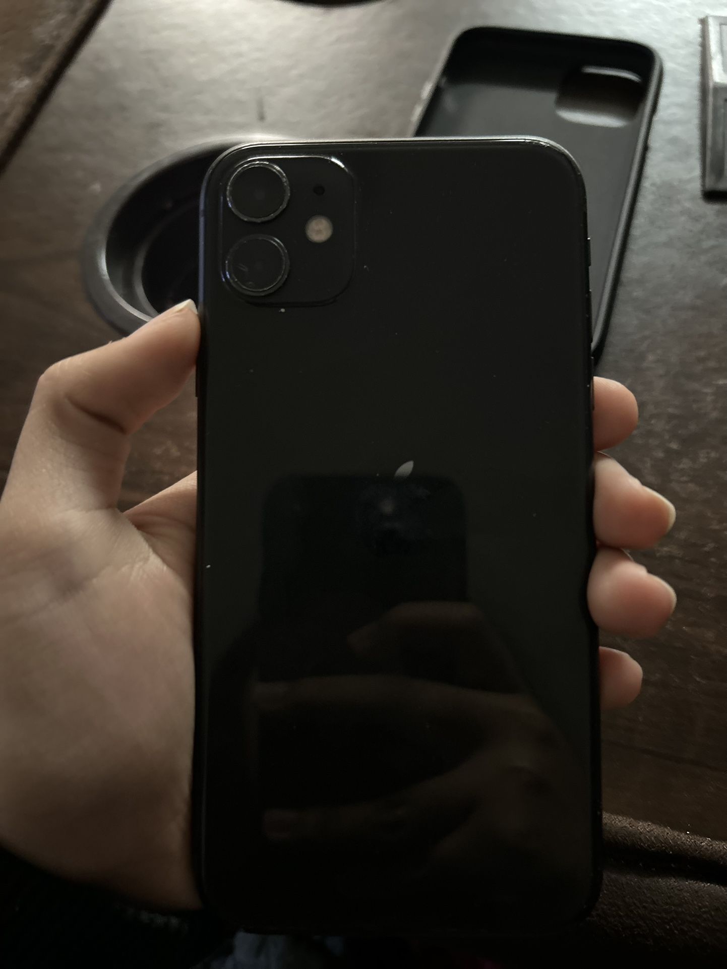 iPhone (apple) 11 Black 64GB AND case