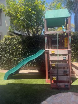 Small playground free