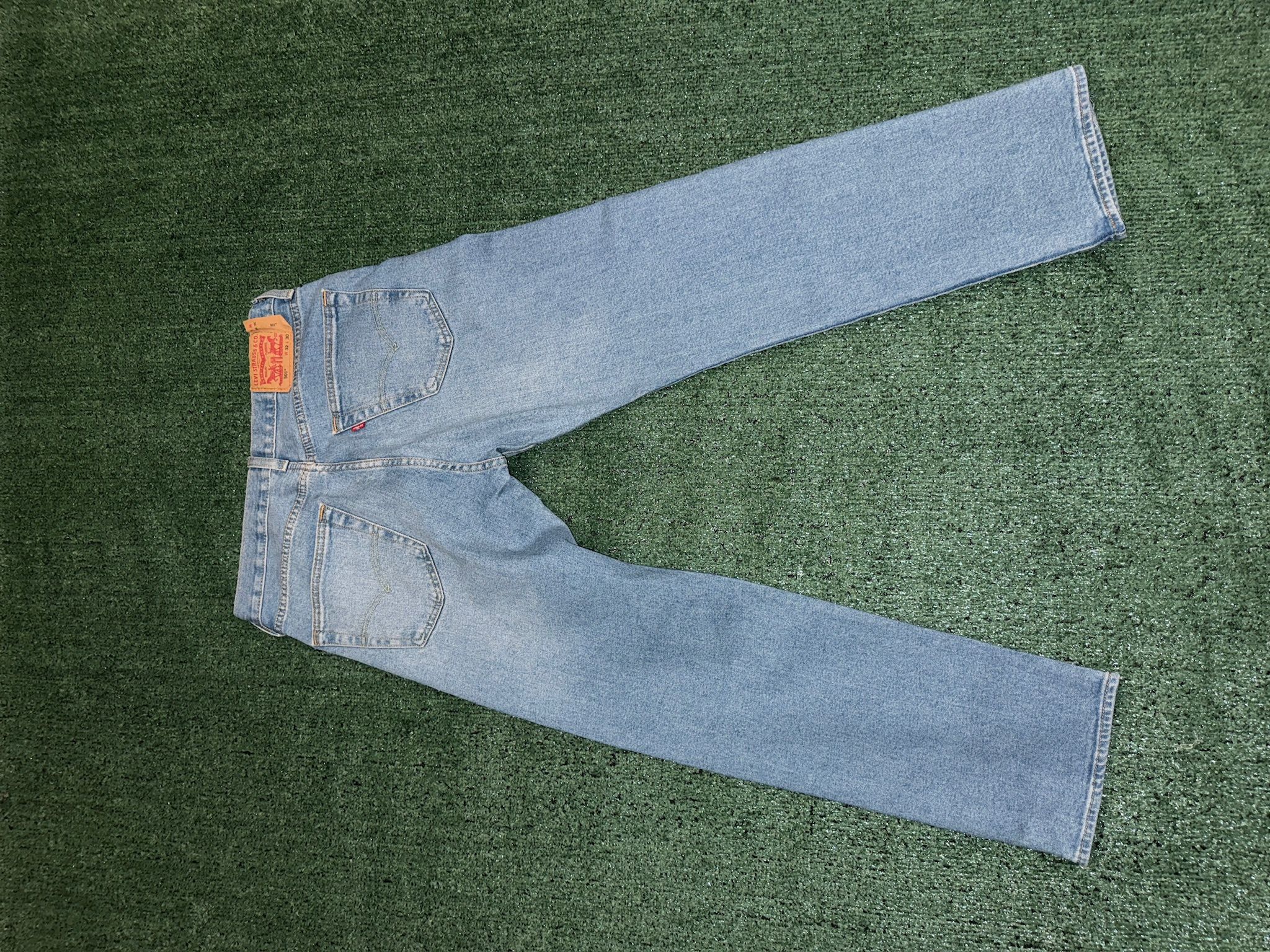 Levi Light Wash Jeans 501 Size (32x30)