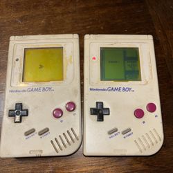 Game boys 1 Works Great One For Parts