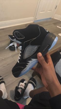 Metallic fives