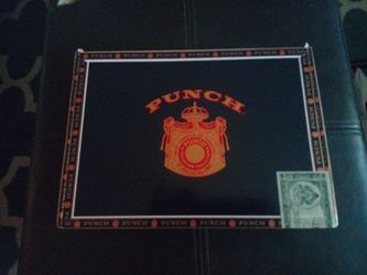 Cigar box from Honduras beautiful collectible