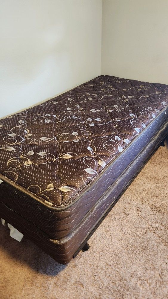 Twin Bed With Metal Frame