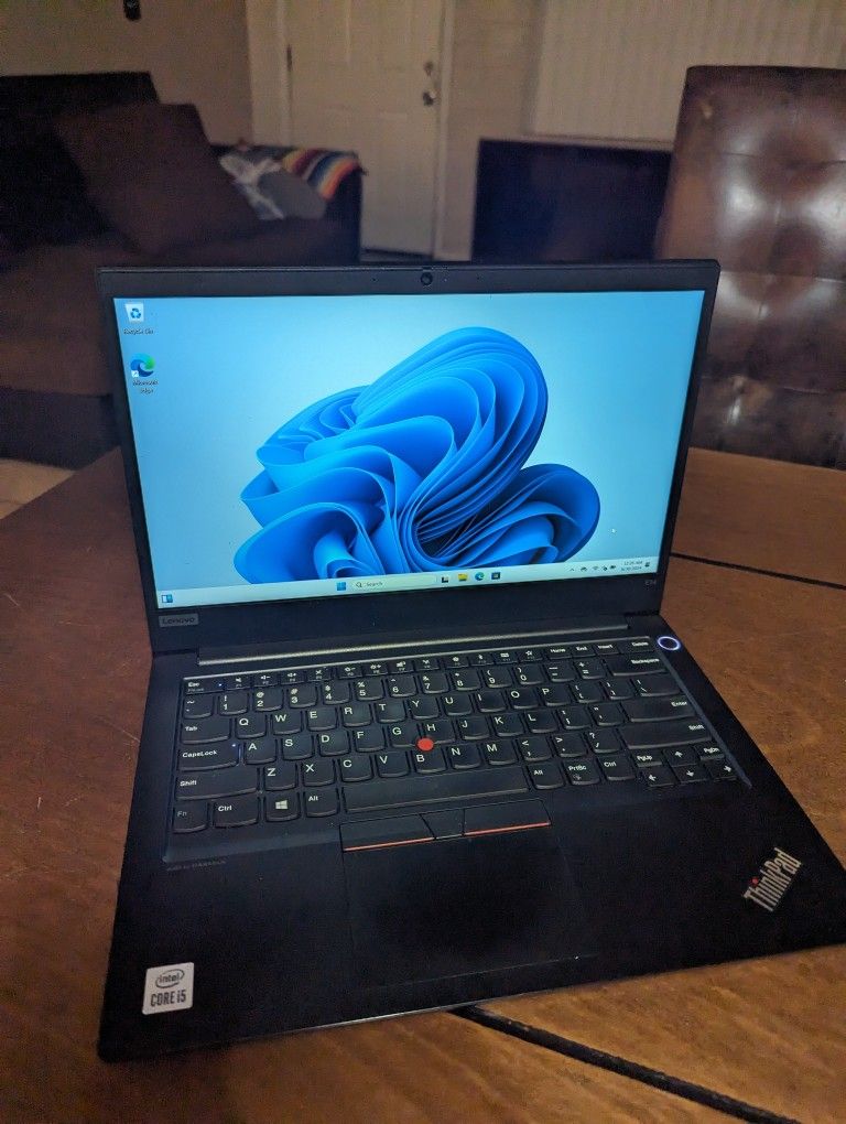 Laptop Lenovo Thinkpad E14 8gb ram I5 10th Gen