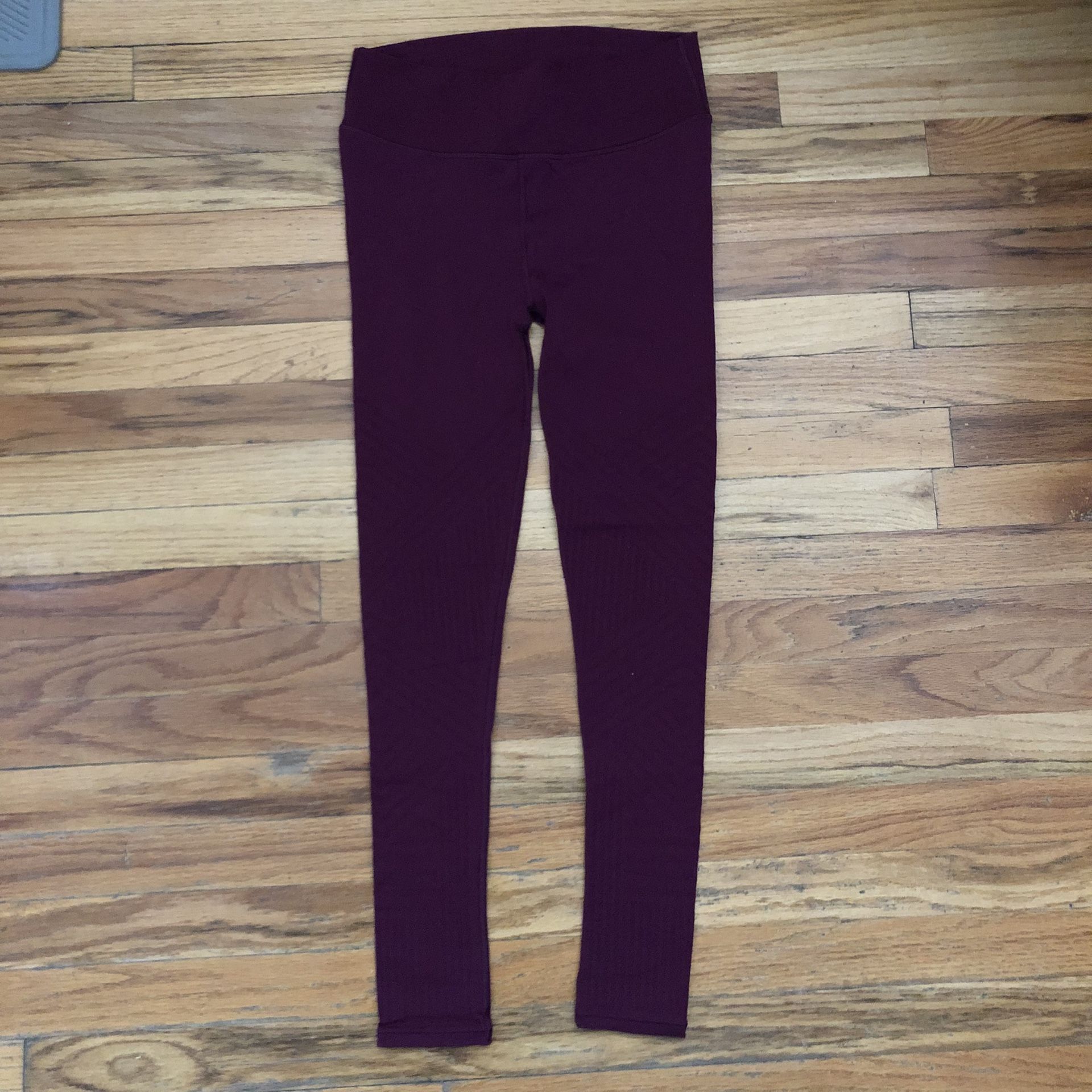 Lululemon Reveal Tight Mesh Stripes in Marvel Size 8