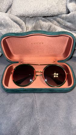 Men’s Gucci Glasses Only Tried On Never Worn